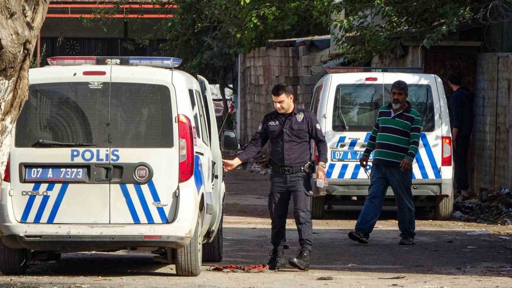 Antalya'da genç adamın şüpheli ölümü! Binada hareketsiz yatarken bulundu