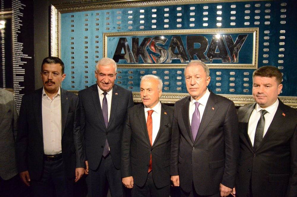 Hulusi Akar: Eli kanlı Netanyahu, masum insanları vurmaktan çekinmiyor