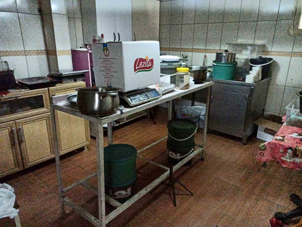 Hatay'daki bu lokantada mide bulandıran görüntüler!