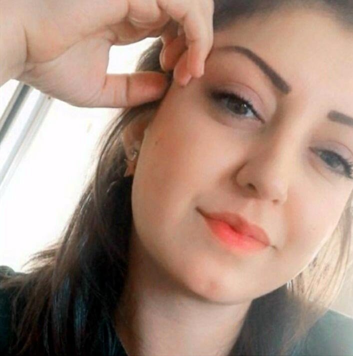 Hafif ticari araç ışıkta bekleyen motosiklete çarptı: Abla öldü, kardeşi yaralandı