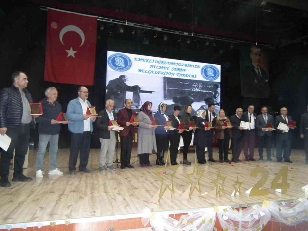 Konya Akşehir’de Öğretmenler Günü münasebetiyle program düzenlendi