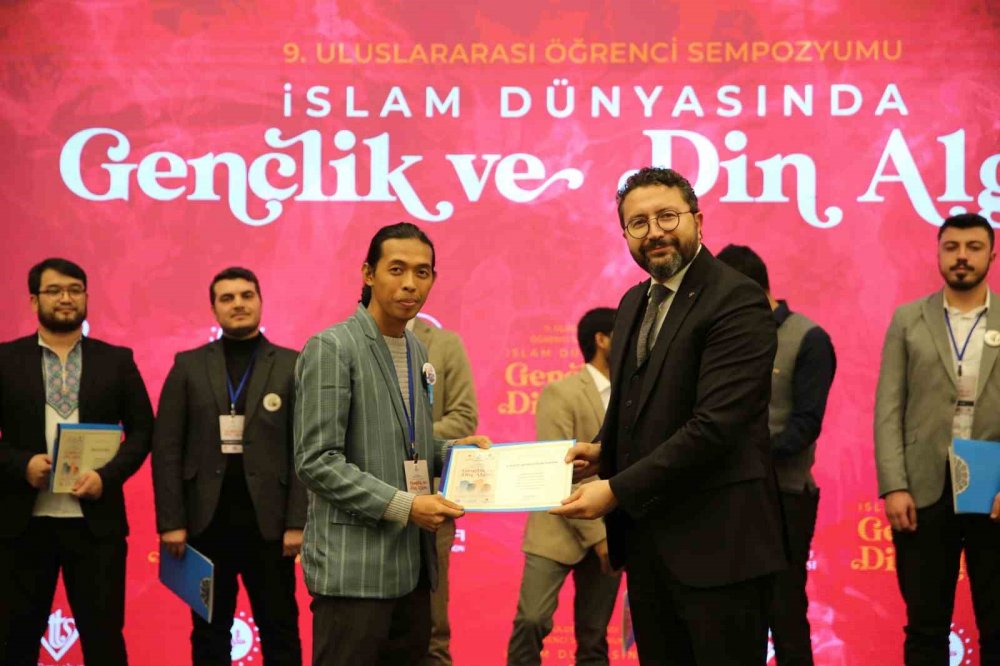 52 ülkeden 205 öğrenci Konya'da buluştu