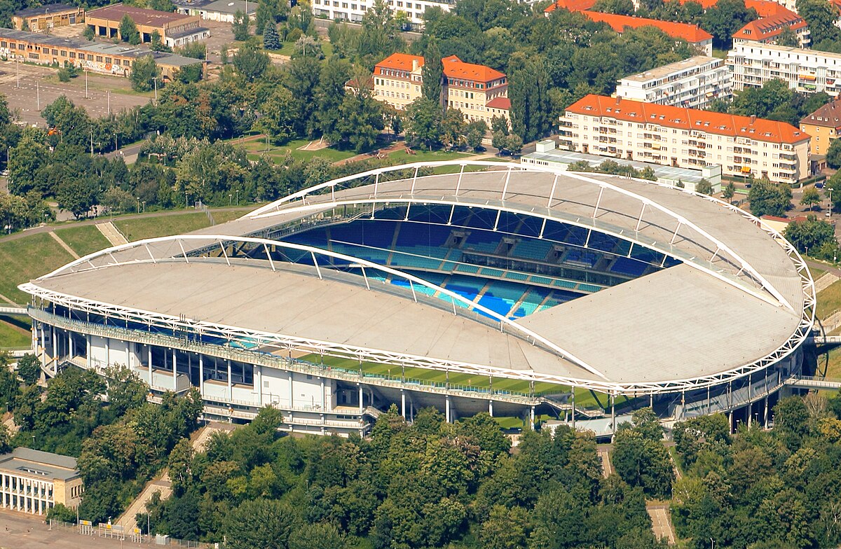 red-bull-arena-leipzig-von-oben-zentralstadion.jpg