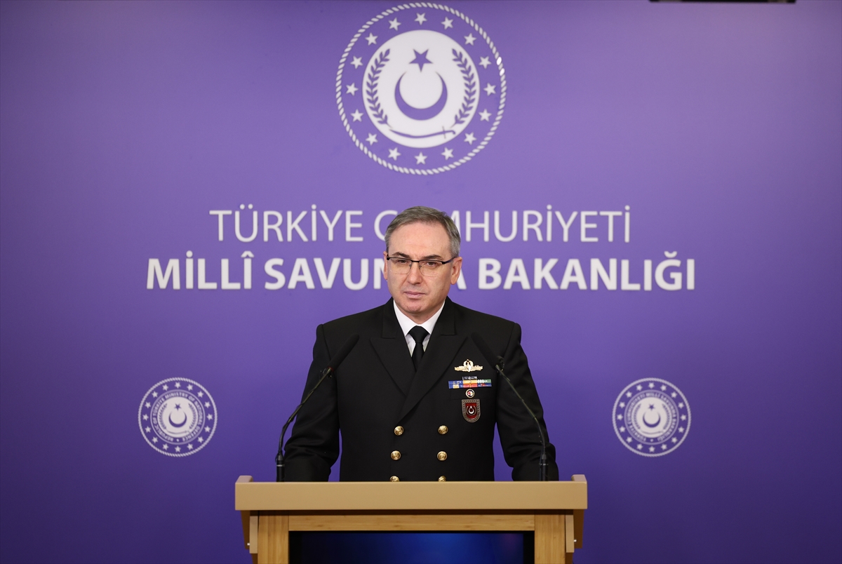 msb-basin-ve-halkla-iliskiler-musaviri-tugamiral-zeki-akturk.jpg