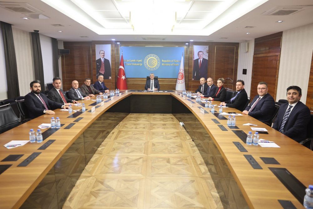 Bakan Bolat, İMKON Genel Başkanı Tellioğlu ve yönetimiyle bir araya geldi