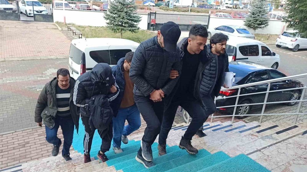 Konya’da hırsızlık şüphelileri yakalandı