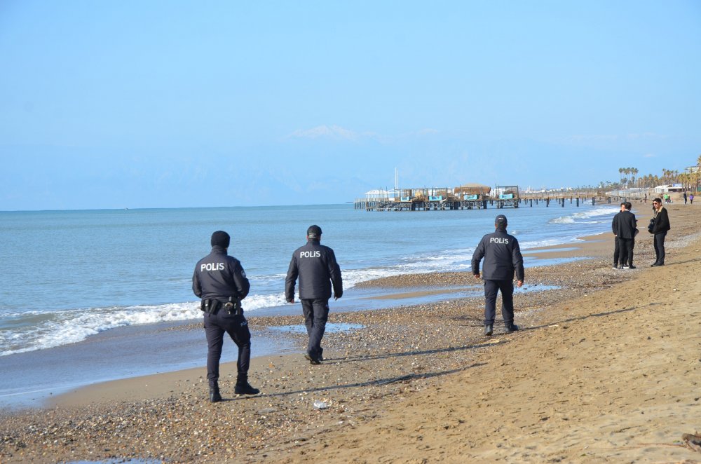 Antalya'da sahillerinde 'ceset' devriyesi