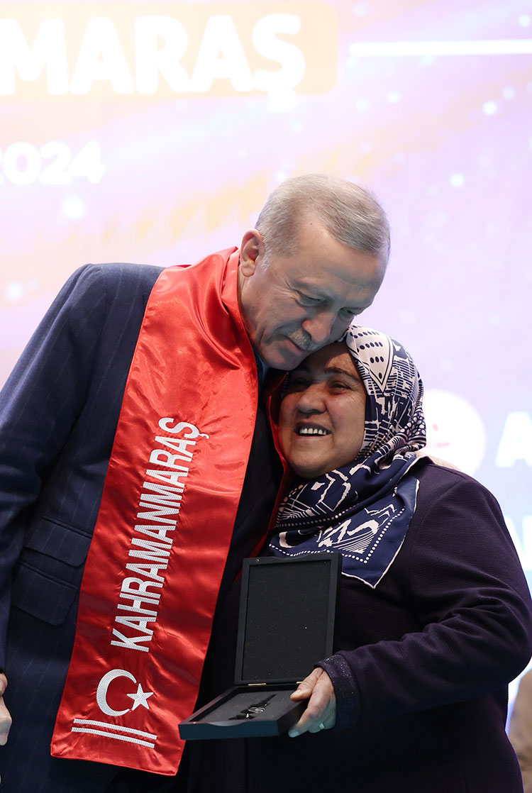 son-dakika-cumhurbaskani-erdogan-gece-gunduz-durmayacagiz-001.jpg