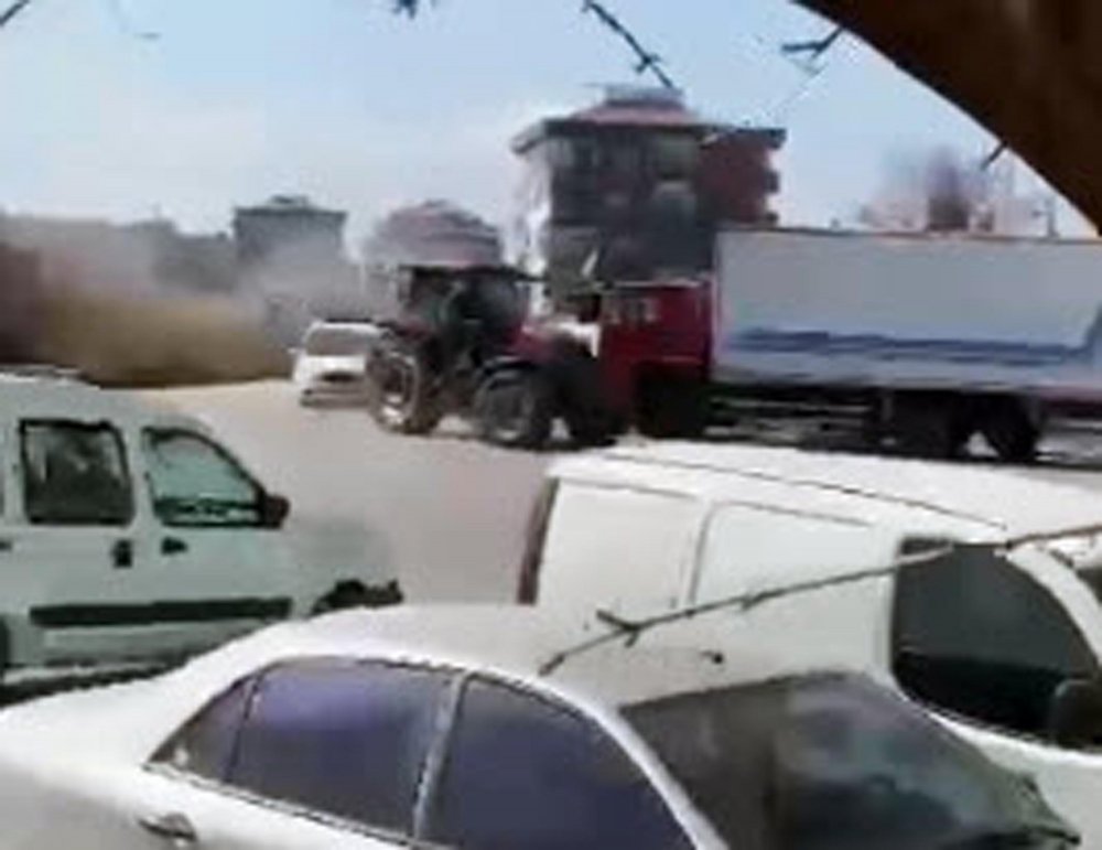 Manisa'da 'dur' ihtarına uymayan traktör sürücüsü gündem oldu! Bakın ne ceza aldı