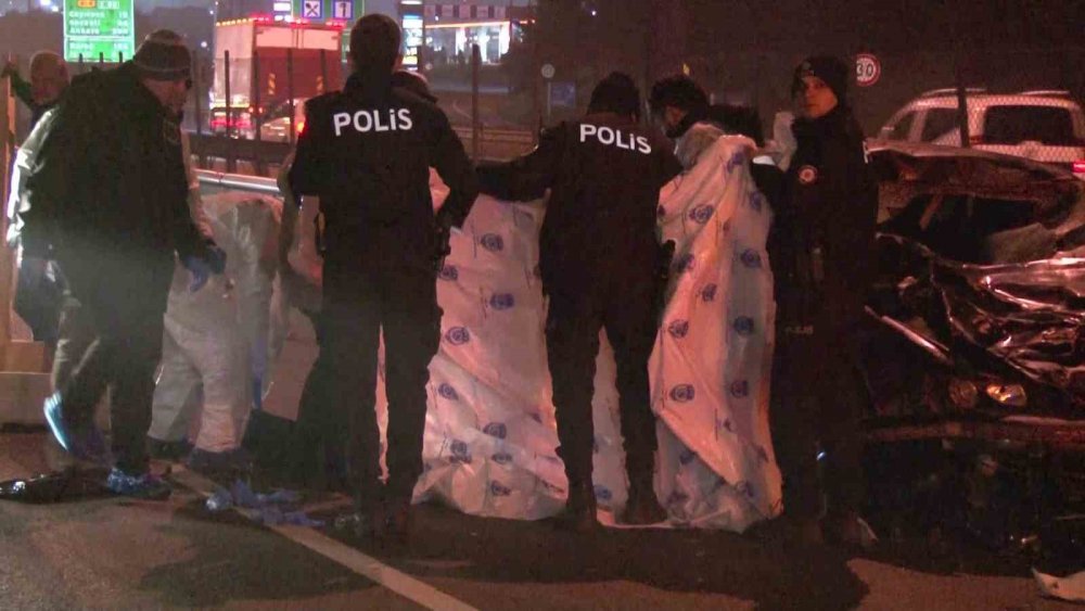 TEM Otoyolu’nda feci kaza: 5 ölü, 1 ağır yaralı