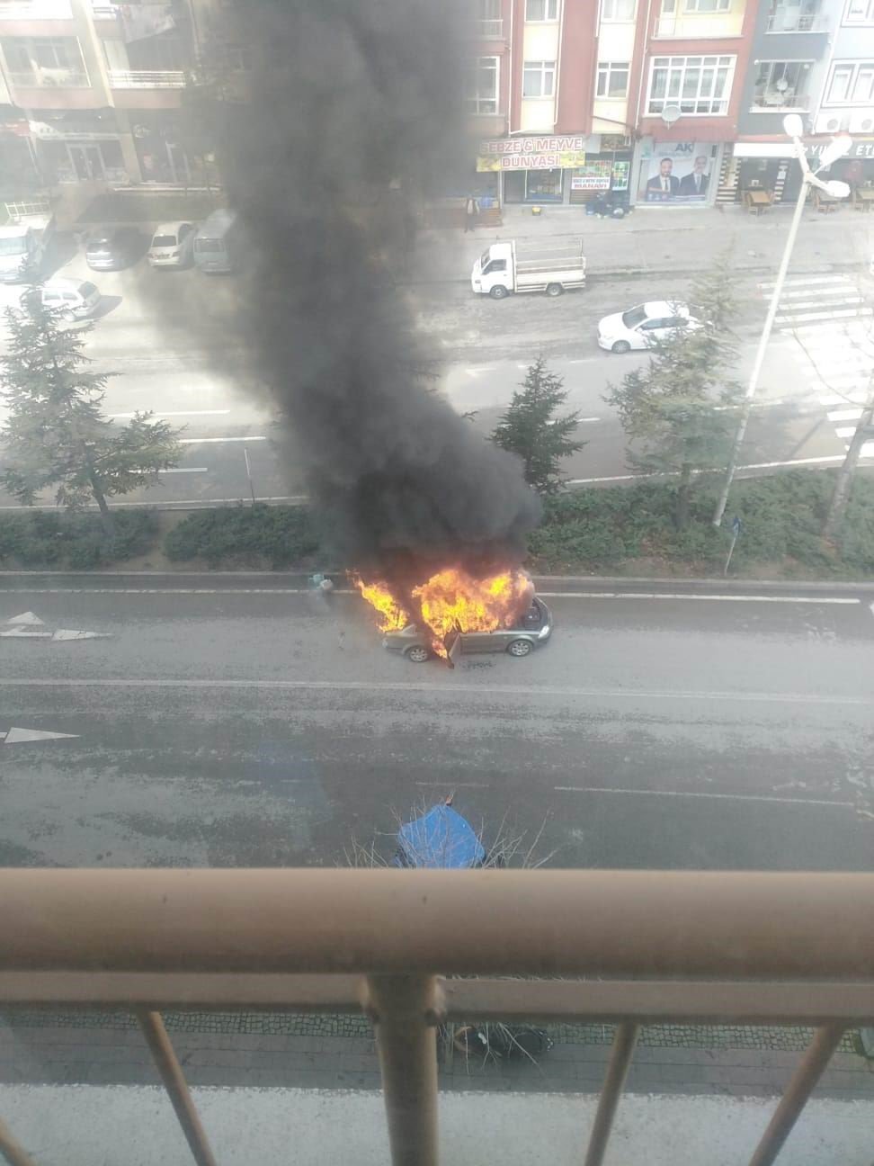 Konya'da seyir halindeki LPG’li otomobil alev topuna döndü