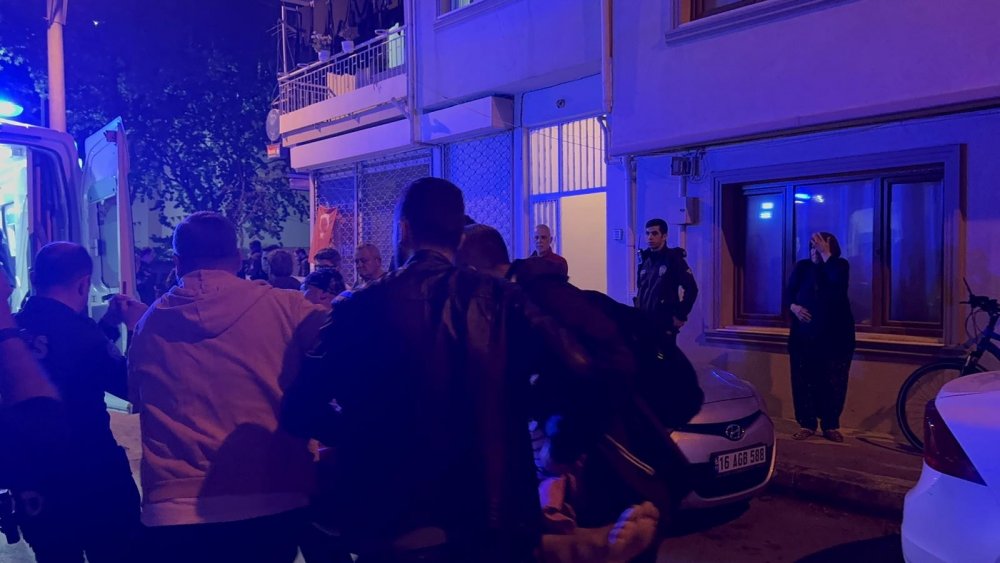 Bursa'da market işletmecisi, tartıştığı iş yeri sahibini tabancayla vurdu