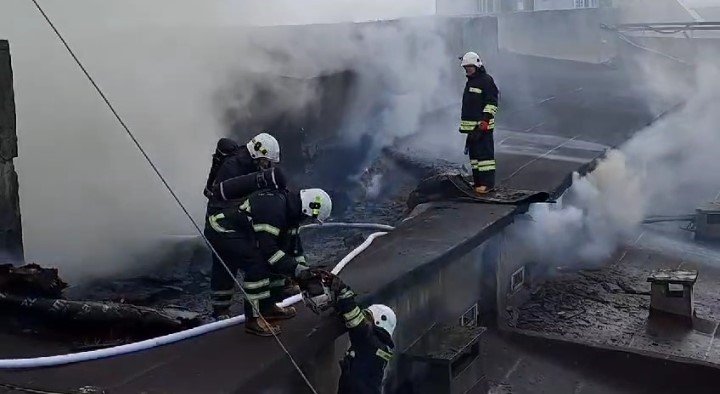Trakya Üniversitesi Tıp Fakültesi Hastanesi'nin çatısında yangın