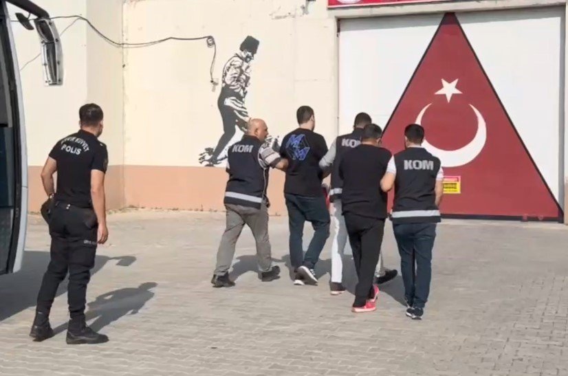 Mersin'de suç örgütü çökertildi: 3 tutuklama