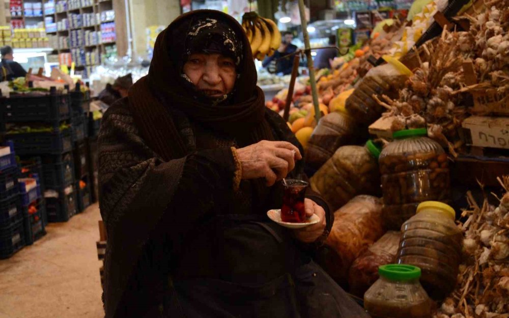 Konya'da Kadınlar Pazarı’nın son kadın esnafı vefat etti