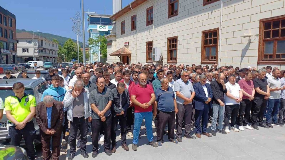 Hayatının baharındaydı, son yolculuğuna uğurlandı