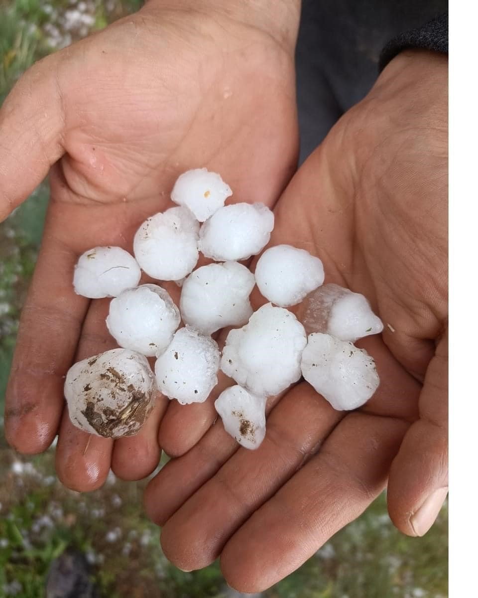 Konya'nın iki ilçesinde fındık büyüklüğünde dolu yağdı