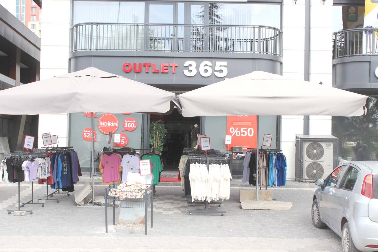 konya-outlet-365-magazasi-001.jpg