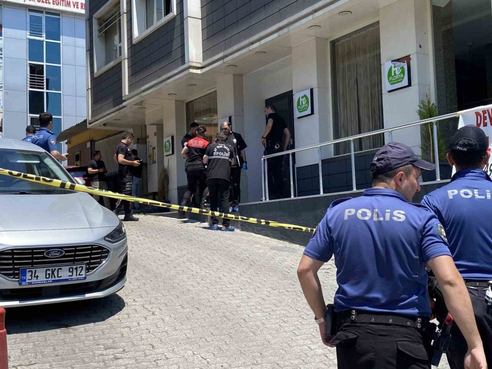 Otele el bombası atan saldırgan kamerada