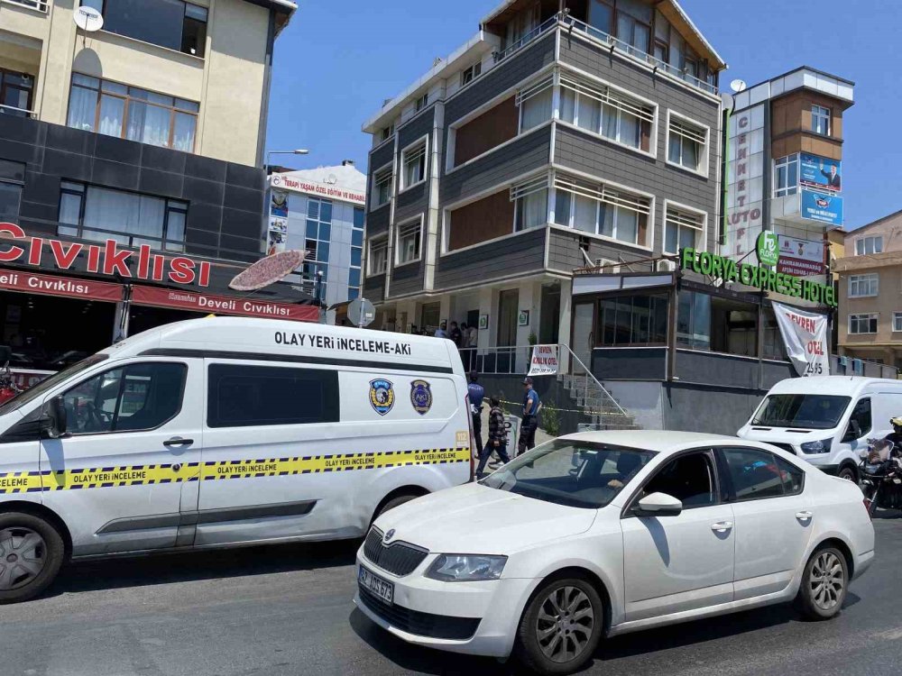 Otele el bombası atan saldırgan kamerada