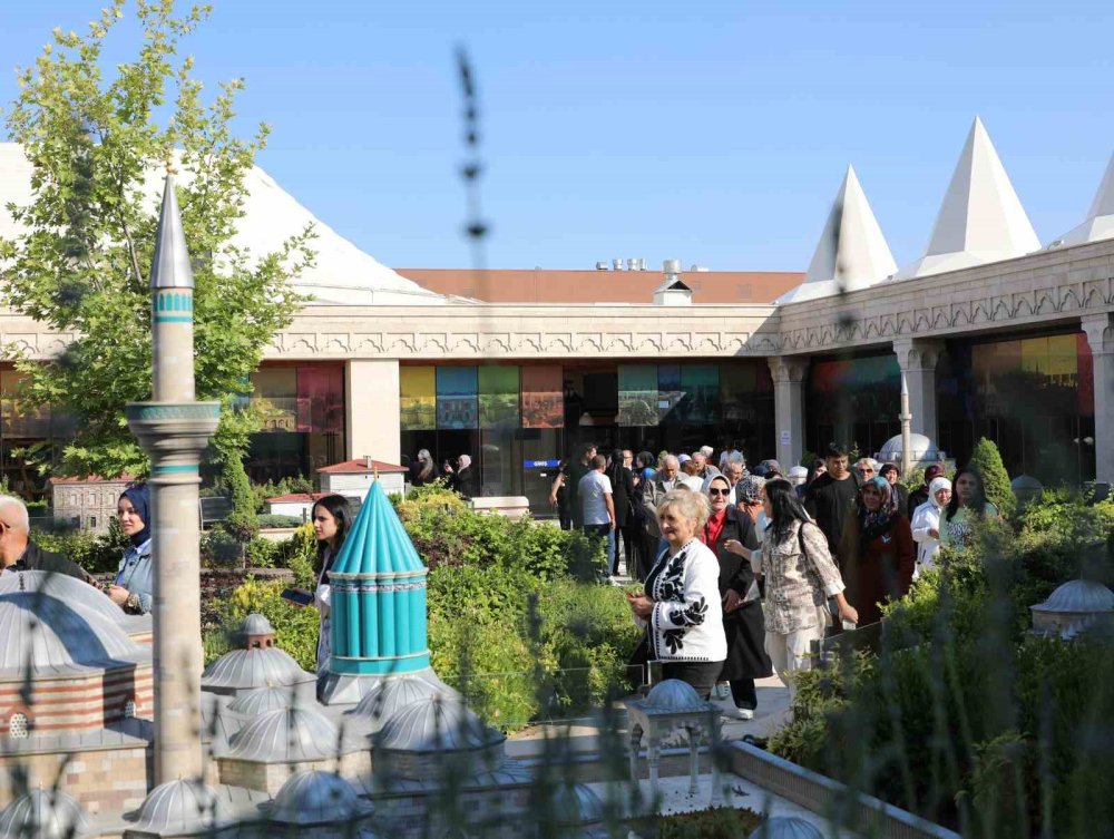 Bakan Ali Yerlikaya memleketi Konya’da