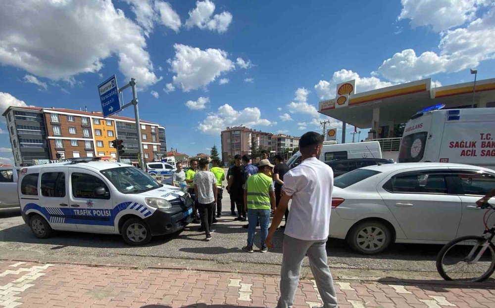 Konya’da otomobil ile motosiklet çarpıştı! Sürücü yaralandı