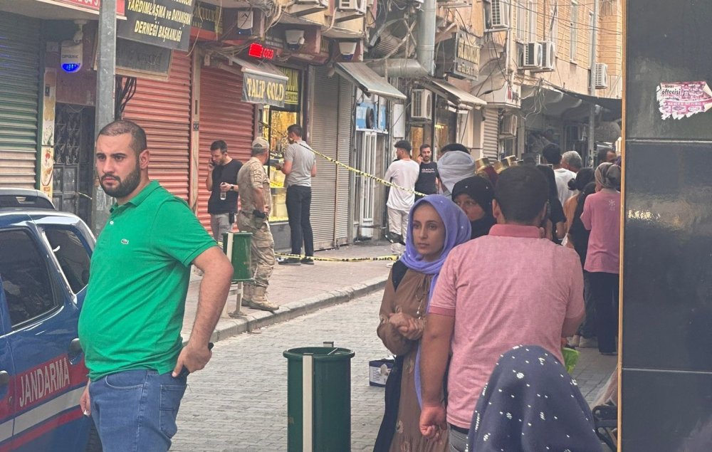 En güzel gününde gittiği kuyumcu sonu oldu... Şanlıurfa'da silahlı saldırı: 2 ölü