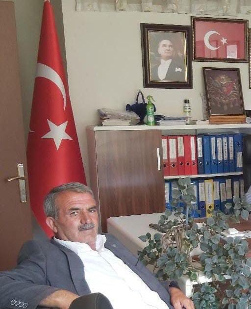 İki aracın çarpıştığı kazada AK Parti Belde Başkanı hayatını kaybetti