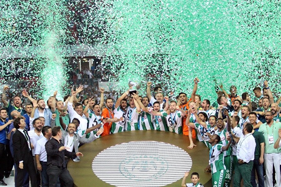 konyaspor-tarihi.jpg