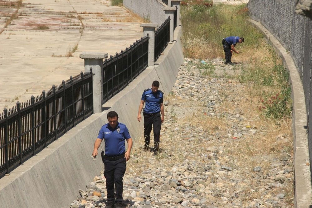 4 gündür kayıptı, çay yatağında ölü bulundu