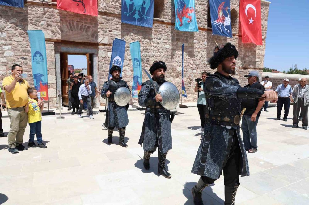 Konya’nın Darülmülk oluşunun 927. yılında Selçuklu Sultanları anıldı