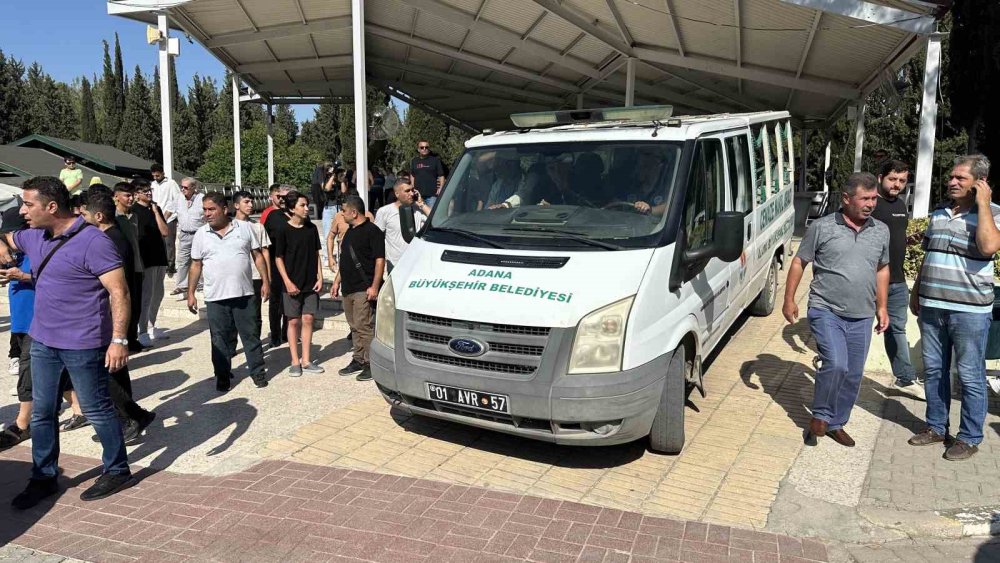 İrfan Can Eğribayat’ın babası Adana’da toprağa verildi