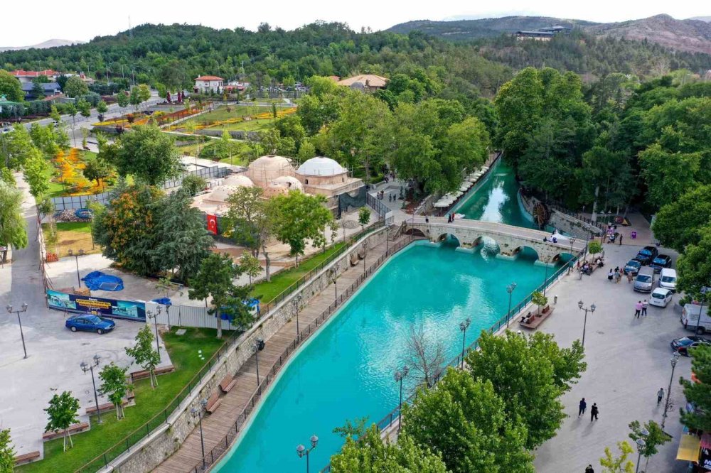 Konya'nın en meşhur yeri kaderine terk edilmişti! Yeniden canlandı