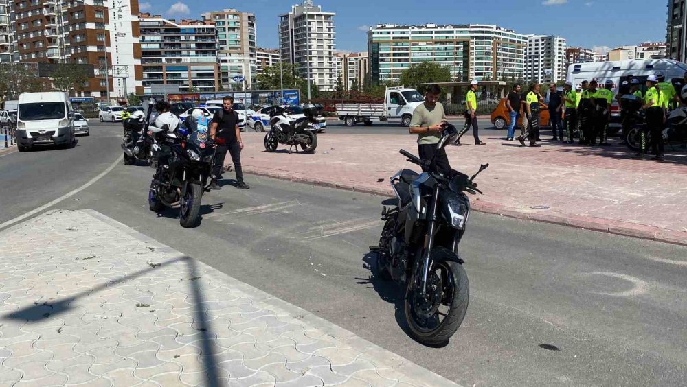 Konya'da motosikletler kazaya karıştı! 1’i polis 2 kişi yaralandı