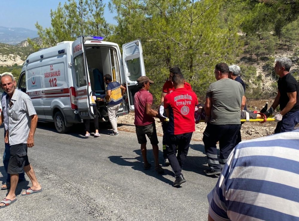 Mersin’de tarım işçilerini taşıyan minibüs devrildi: 7 yaralı