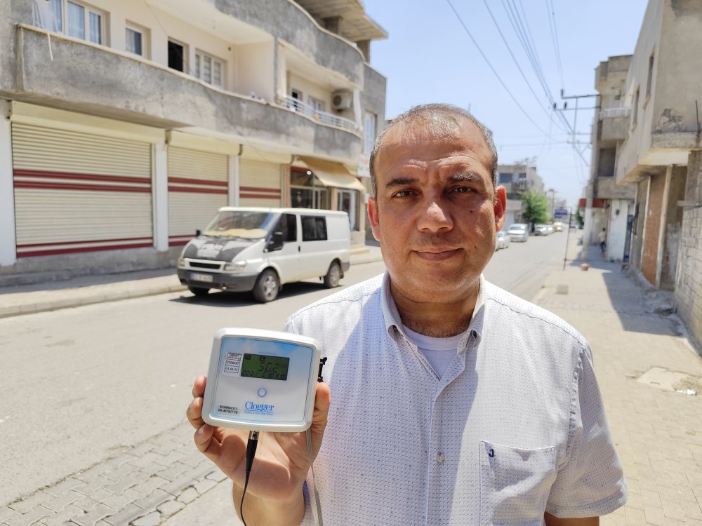 O ilçede hava sıcaklığı 44 dereceyi buldu; Cadde ve sokaklar boş kaldı