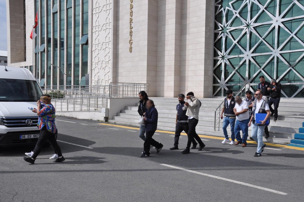 Kars’ta polisten taksiyle fuhuş operasyonu; 6 gözaltı