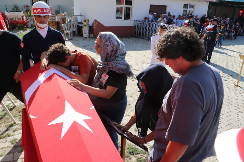 Somali şehidi Uzman Çavuş Ünlü, toprağa verildi