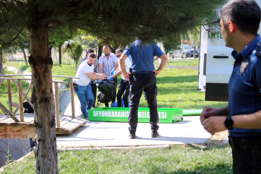 19 yaşındaki Sultan'ın cansız bedeni kanalda bulundu