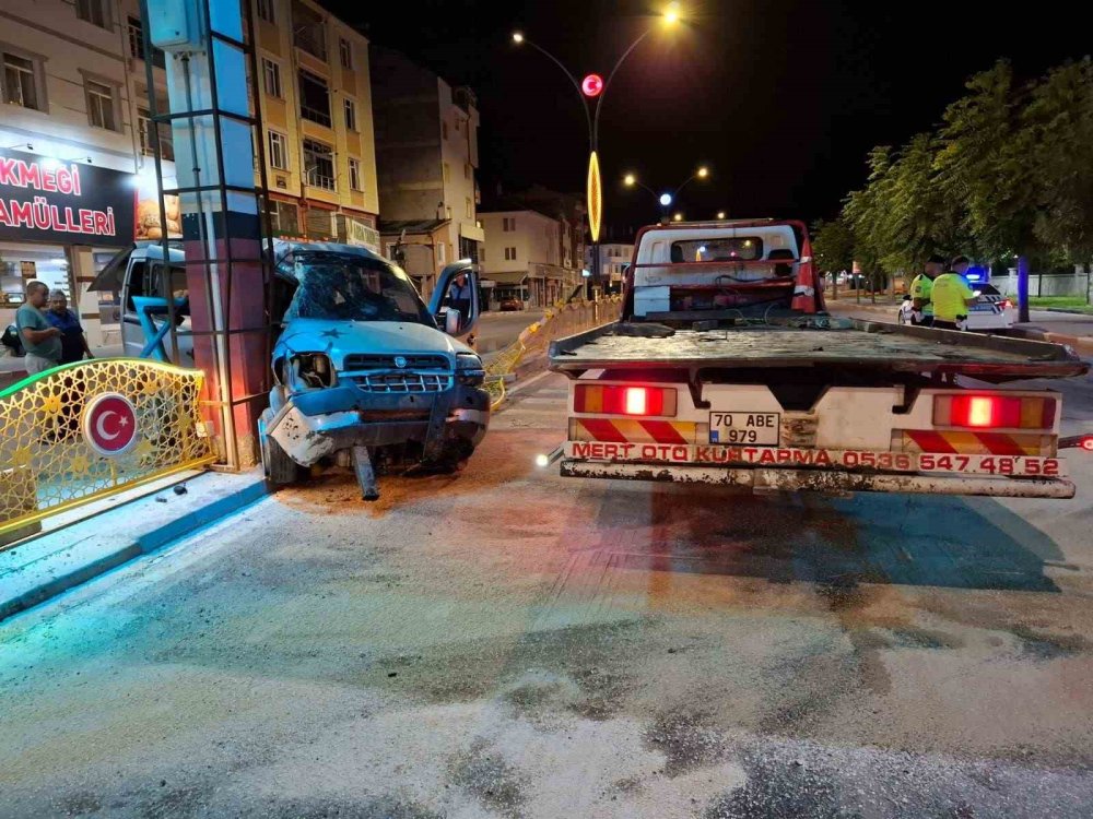 Karaman'da kadının öldüğü, kocasının da ağır yaralandığı kaza anı kamerada