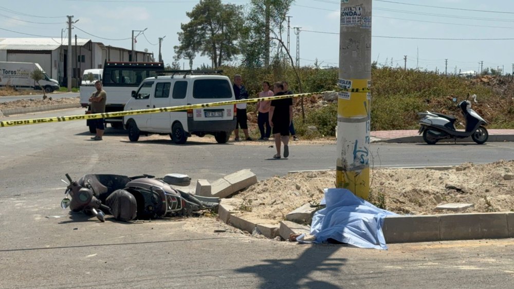 14 yaşındaki genç motosikletli kazada öldü, ailesi cenazesi başında gözyaşı döktü