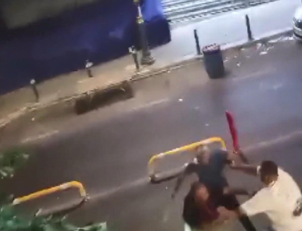 Şişli'de silahlı kavga kamerada