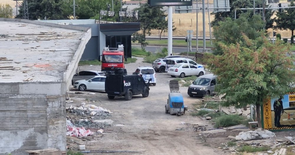 İnşaatta 13’üncü kattan düşen asansör ustası, öldü