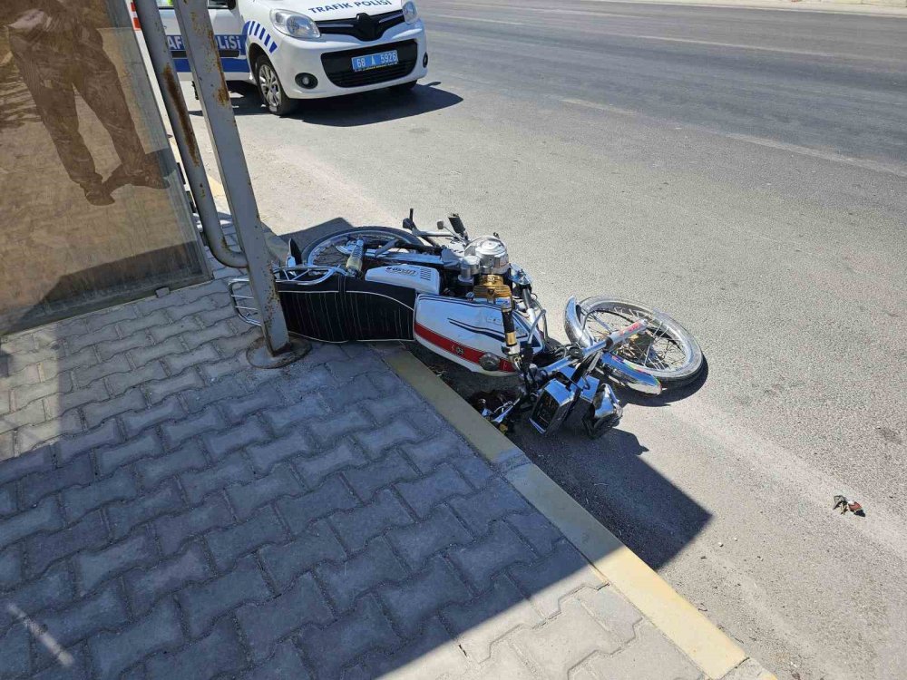 Konya- Aksaray karayolunda feci kaza! Sürücü ağır yaralandı