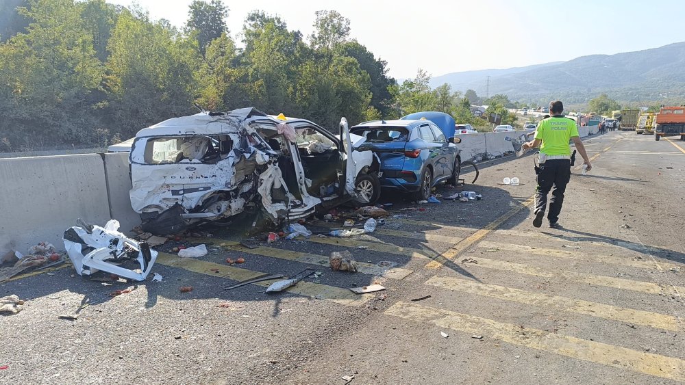 Bolu Dağı'nda zincirleme kaza: 1 ölü, 6 yaralı