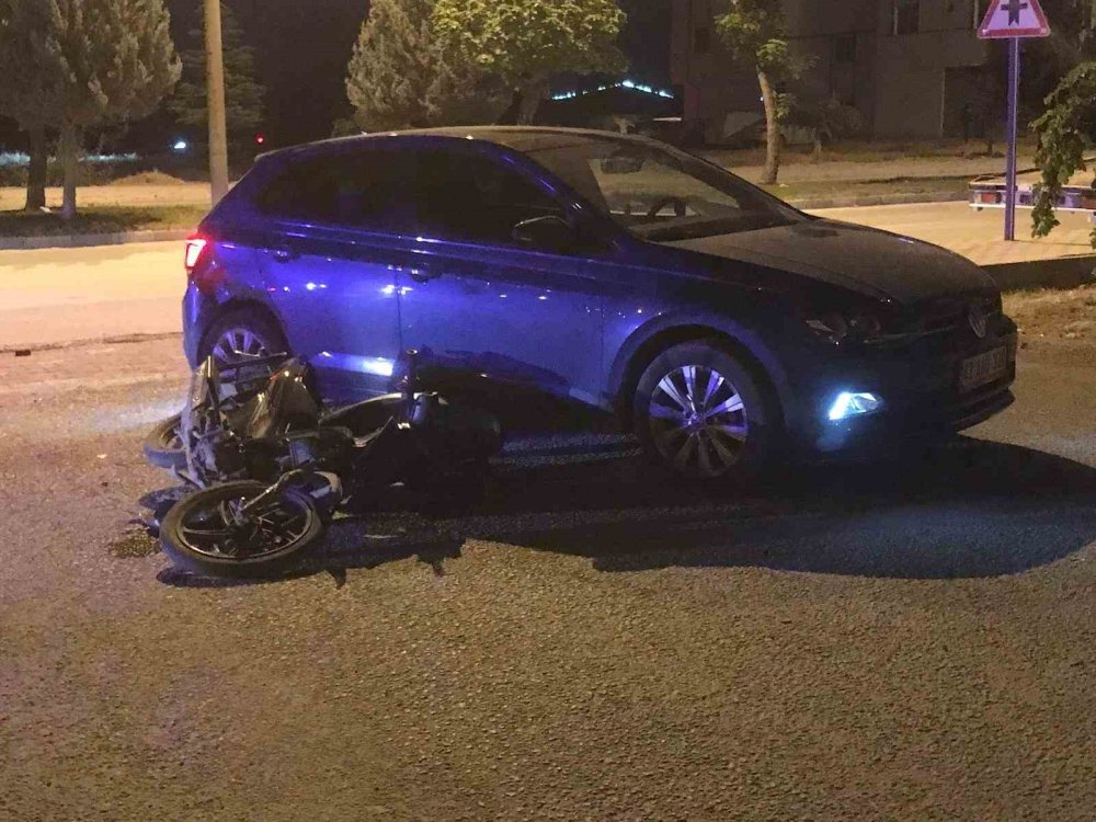 Konya'da otomobille çarpışan motosikletin sürücüsü ağır yaralandı