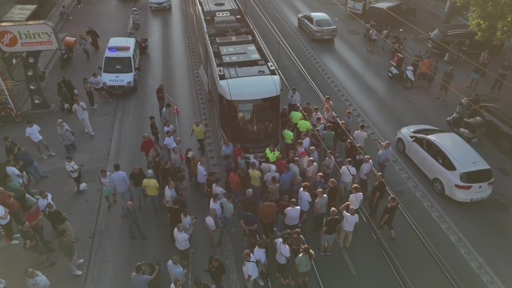 İzmit’te tramvayın çarptığı bir kişi hayatını kaybetti