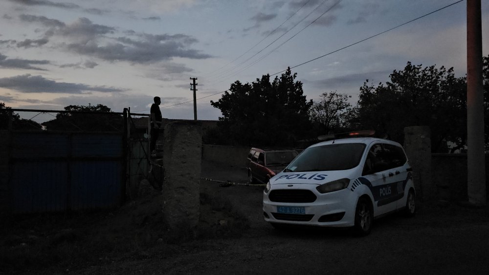 Konya'da cinayet! Tartıştığı eşine ateş etmek isterken araya giren kızını öldürdü