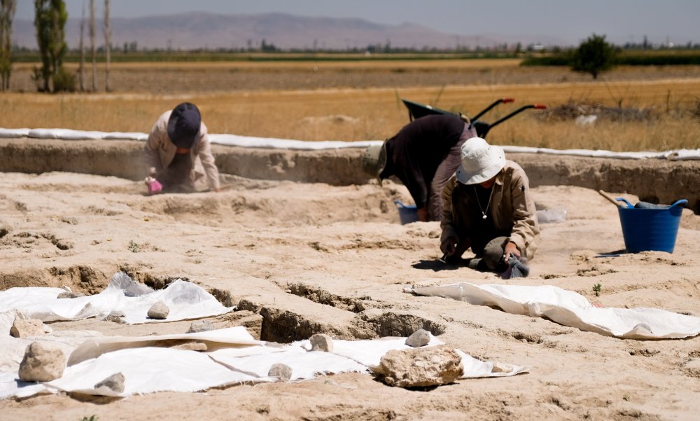 Karaman'daki höyük, Çatalhöyük’ten 750 yıl öncesine tarihlendi