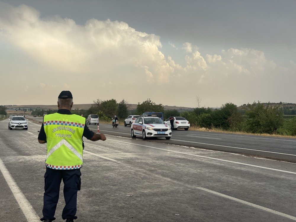 Gaziantep’te tarım işçilerini taşıyan kamyonet devrildi: 1 ölü, 22 yaralı